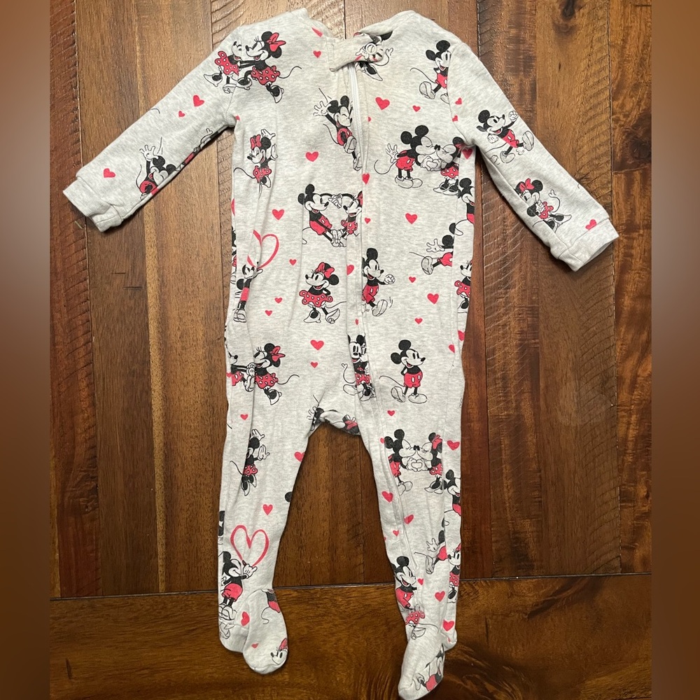 Pottery Barn Valentine Mickey and Minnie Footie